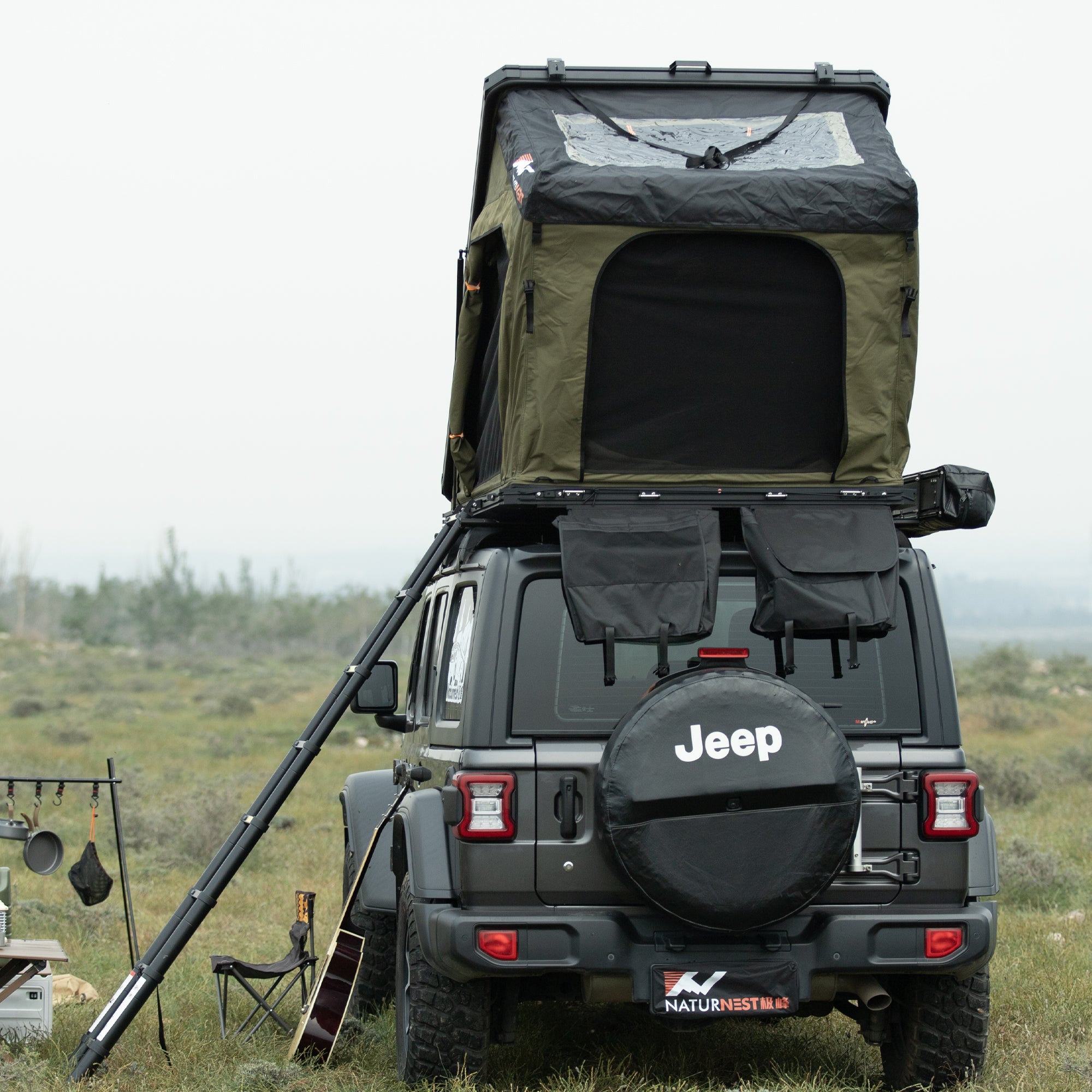 Naturnest Polaris 2 Triangle rooftop tent